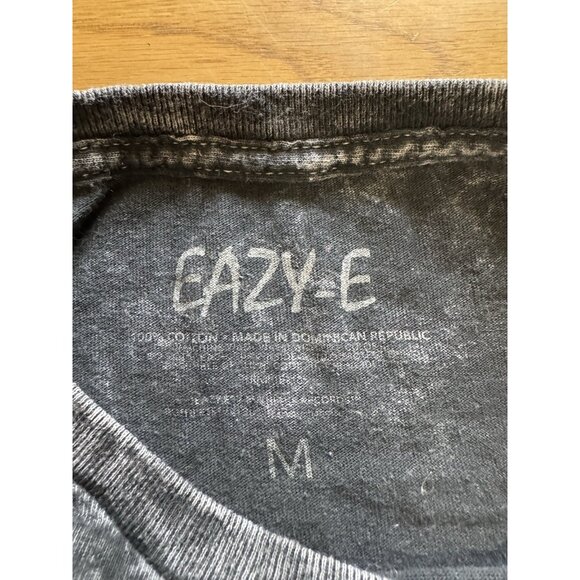 Eazy-E Rap T Shirt Size Medium Hip Hop Grunge Cotton Short Sleeve Lightweight - Picture 3 of 8